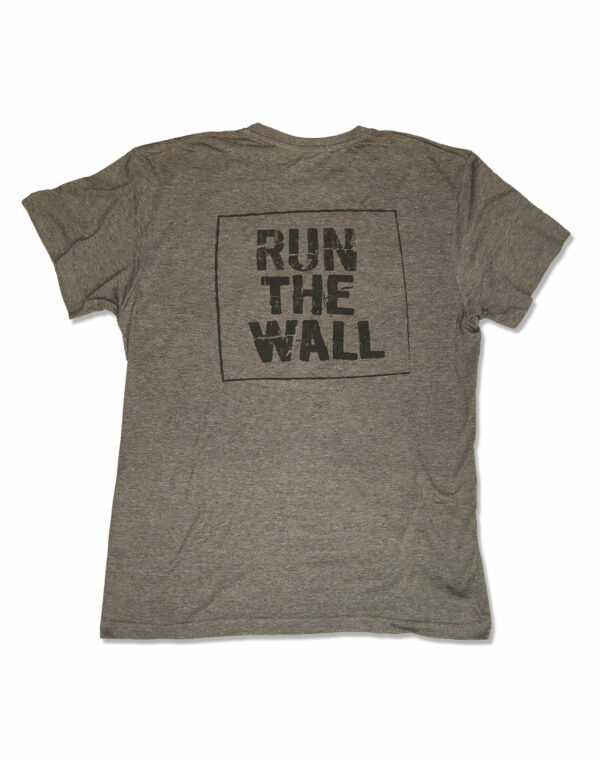 T-shirt grey grå med sort tryk back - run the wall